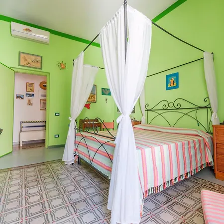 La Casa A Colori Konukevi *