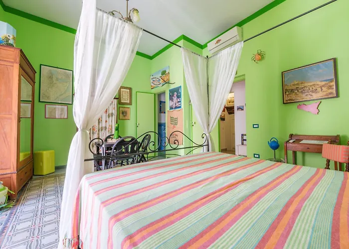 Guest house La Casa A Colori